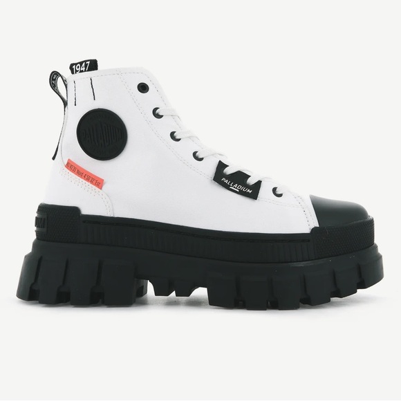 NIB Palladium Revolt HI TX Vegan Cotton Canvas Platform Sneakers Size 9 - Picture 1 of 4
